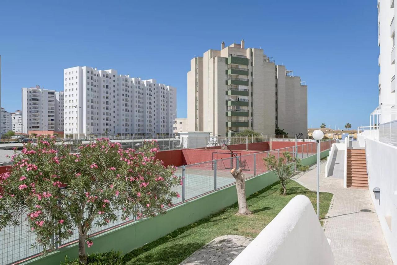 Valdelagrana: Primera Linea De Playa. El Puerto de Santa María Kültér fotó
